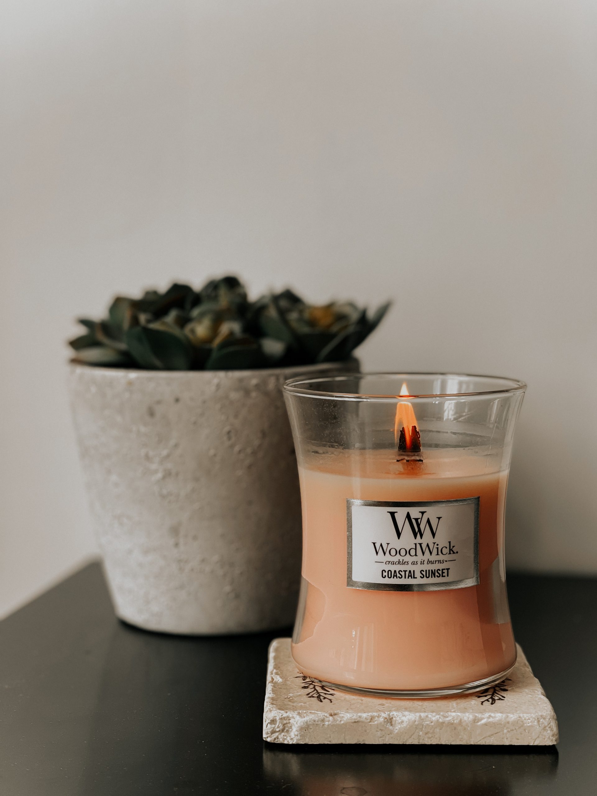 Cultivating An Intimate Aesthetic with WoodWick Candles 